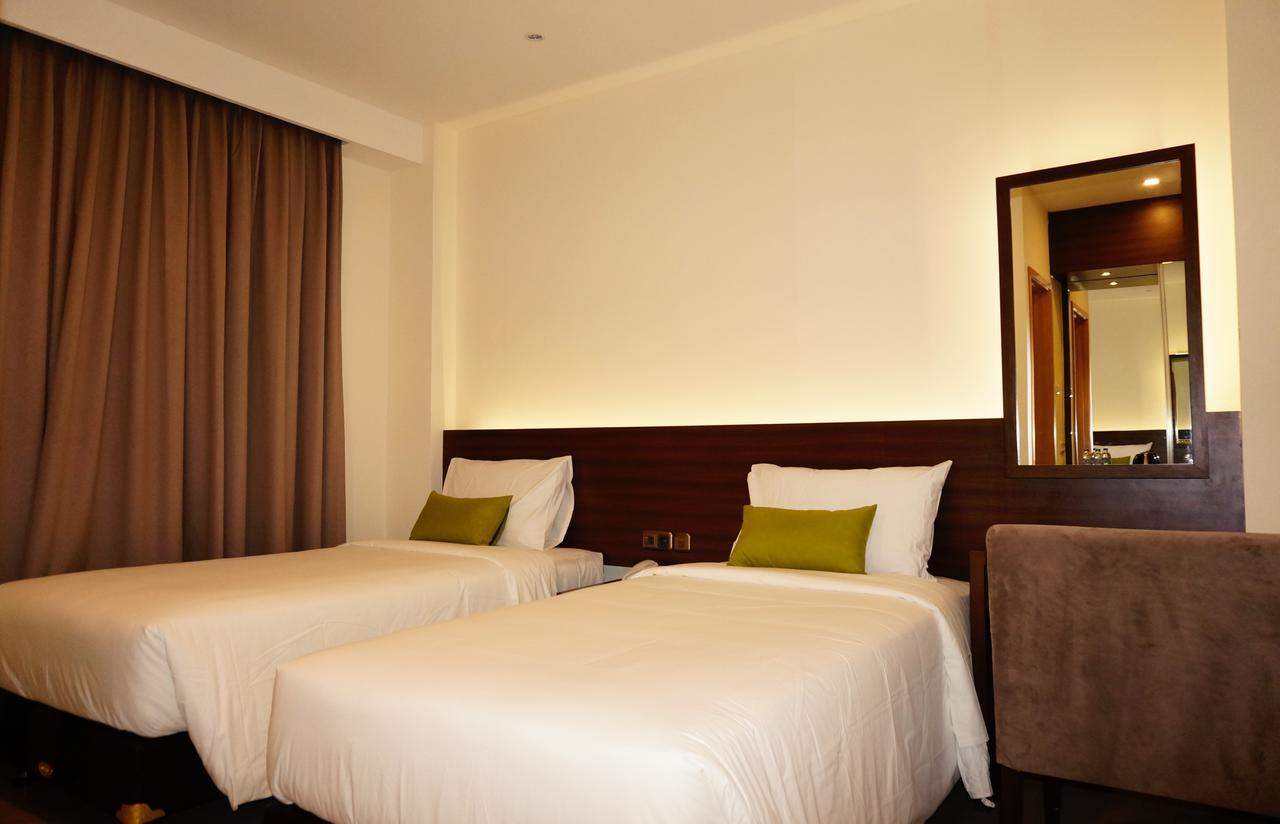 Green Eden Hotel Manado Exterior foto