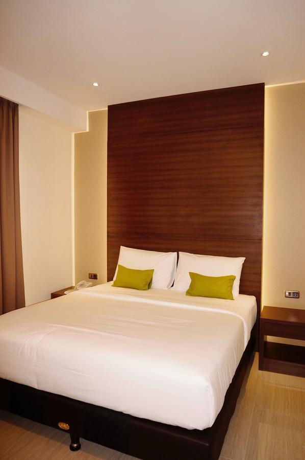 Green Eden Hotel Manado Exterior foto